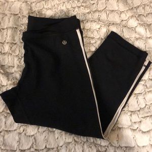 Lululemon Black with White Stripe Capri